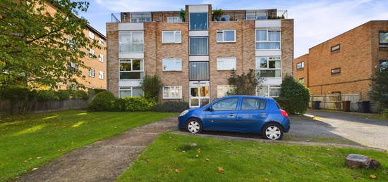 Flat to rent in Northview, 56 Albemarle Road, Beckenham, Kent BR3