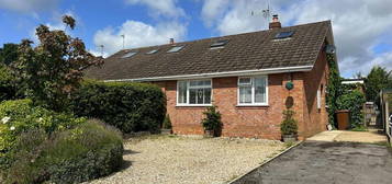 4 bedroom semi-detached bungalow for sale