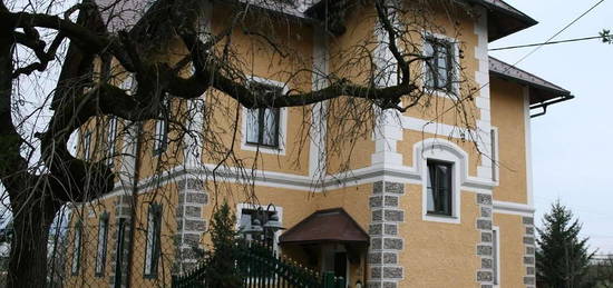 Charmante 2-Zimmerwohnung mit Loggia in ruhiger Lage