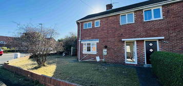 3 bedroom semi-detached house to rent