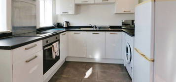 Flat to rent in Sutton Road, Southend-On-Sea SS2