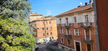 Trilocale in vendita in via Castiglione, 91