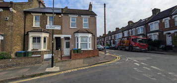 Property to rent in Rathmore Road, London SE7