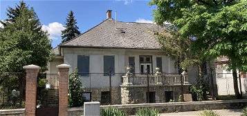 Eladó családi ház, Esztergomban, Baross Gábor úton 169 M Ft