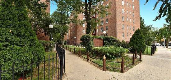 65-35 Yellowstone Blvd UNIT 4G, Forest Hills, NY 11375
