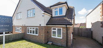 3 bed semi-detached house for sale