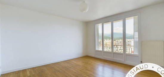 Appartement  à vendre, 3 pièces, 2 chambres, 58 m²