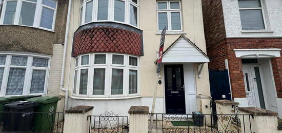 End terrace house to rent in Lovett Road, Portsmouth PO3