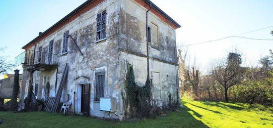 MEZZANO: CASA SINGOLA DA RISTRUTTURARE SU AMPIO LO