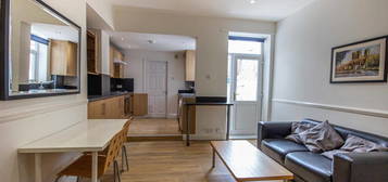 3 bedroom ground floor flat