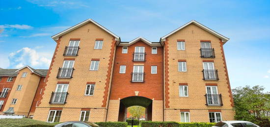 Flat to rent in Seager Drive, Cardiff CF11