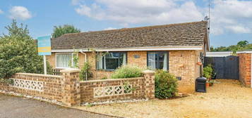 2 bedroom semi-detached bungalow for sale