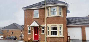 4 bed detached house to rent