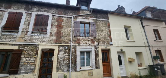 Maison 2 étages  à vendre, 3 pièces, 2 chambres, 43 m²