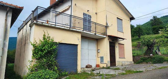 Casa indipendente in vendita a Albera Ligure