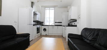 Flat to rent in Clayton Street West, Newcastle Upon Tyne NE1