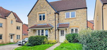 4 bed detached house to rent