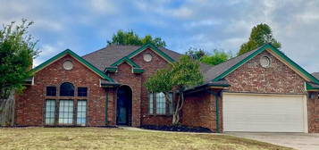 144 E Snowmass Drs, Yukon, OK 73099