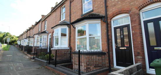 6 bedroom terraced house