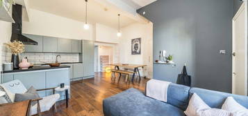 Flat for sale in Clarence Road, London E5