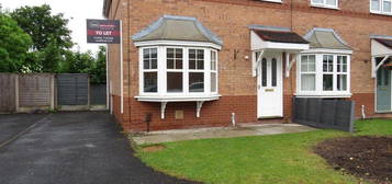 3 bedroom semi-detached house to rent