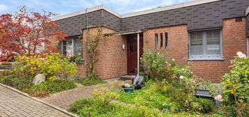 Schöner Flachdach-Bungalow mit PV-Anlage in ruhiger Lage von Kamen