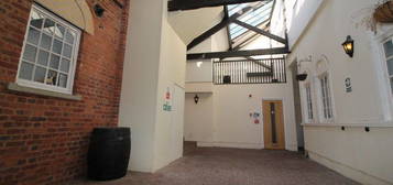 2 bed flat to rent