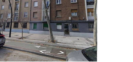 Piso en venta en avenida de San Juan de la Peña