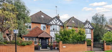 Detached house to rent in Hartington Road, Chiswick W4