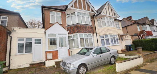 5 bedroom semi-detached house for sale