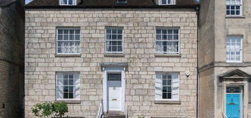 Flat to rent in New Street, Painswick, Stroud GL6