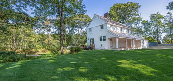 279 Stephen Hands Path, East Hampton, NY 11937