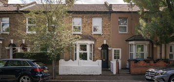 2 bed terraced house for sale