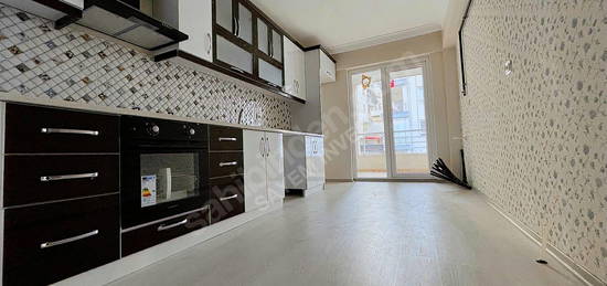 ATAPARK'TA OVACIK MEVKİ YAKINI CAD.PARALEL SIFIR 3+1 125M2 DAİRE