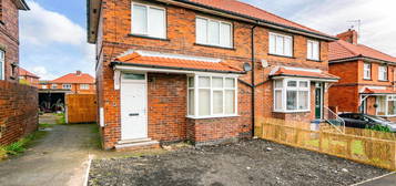 3 bed semi-detached house for sale