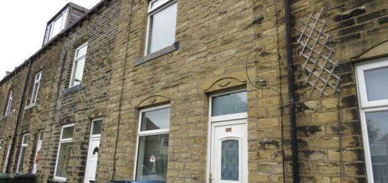 Terraced house to rent in Queens Road, Keighley BD21