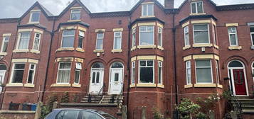 5 bedroom terraced house for sale