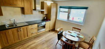 2 bedroom terraced house