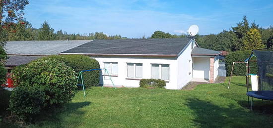 Haus mit Wohnung, Büro und Lager