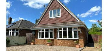 3 bed detached house to rent