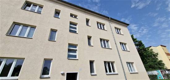 Balkon, grüner Innenhof, ruhige Lage, drei Zimmer Wohnung in Cracau!