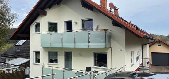 4 ZKB Dachgeschoss-Wohnung in Erndtebrück mit großem Balkon