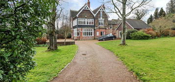 6 bedroom detached house for sale