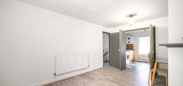 1 bedroom maisonette for sale