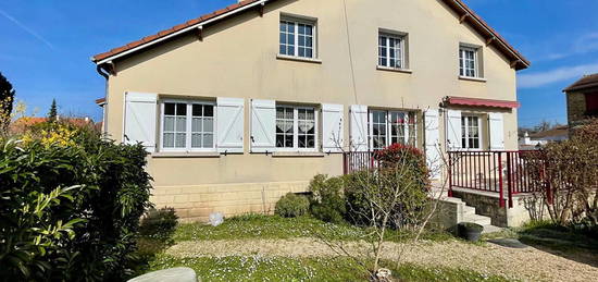 Maison  à vendre, 8 pièces, 6 chambres, 144 m²