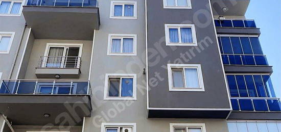 ÖZLÜCE METRONUN YANINDA KİRALIK 2+1 DAİRE