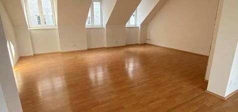 WG-taugliche 4,5-Zimmer-Wohnung mit Terrasse | Fußbodenheizung | Kellerabteil | frisch saniert