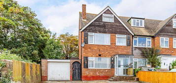 5 bedroom semi-detached house for sale