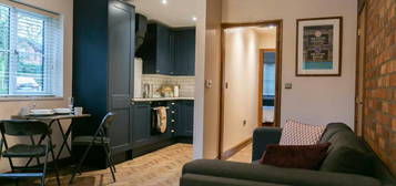 2 bedroom ground floor flat