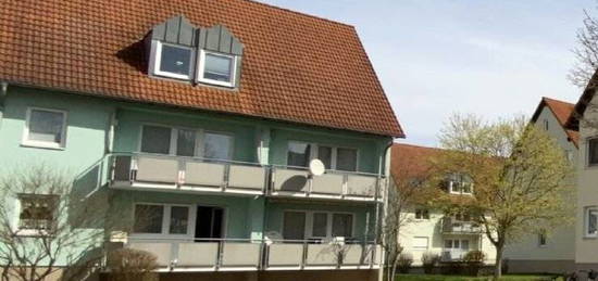 Schöne 2-Zimmer-Wohnung mit Süd-Balkon in gepflegter Wohnanlage !